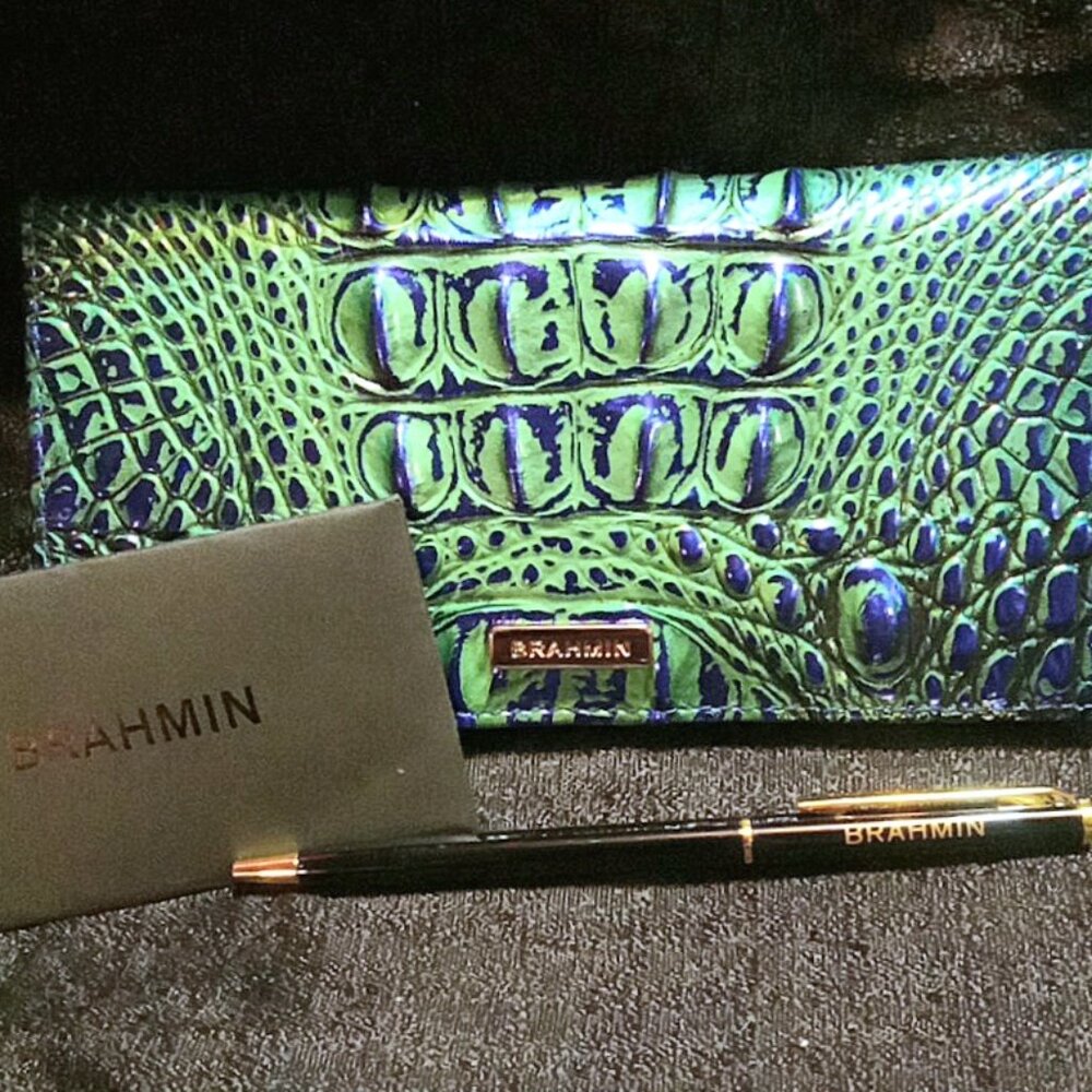 Brand new Brahmin Cordelia trifold crocodile embossed
